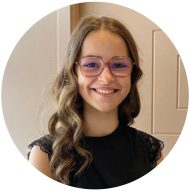 Portrait de Romane Praticienne chez Promesse Détente.