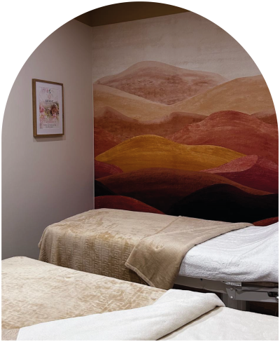 Photo qui représente une cabine de soin pour les massages à deux.